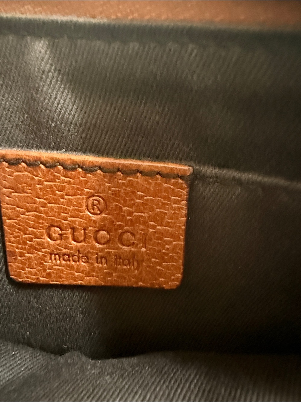 Gucci Brown GG Canvas Shoulder Bag with Tan Leather Trim and Gold Chain - Picture 2 of 7